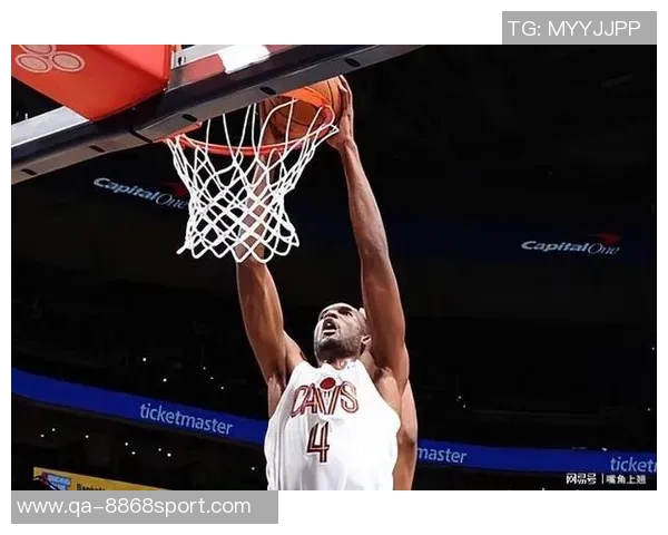 西塞表现抢眼狂揽13个篮板送出3次封盖助攻10分展现蓝领风采